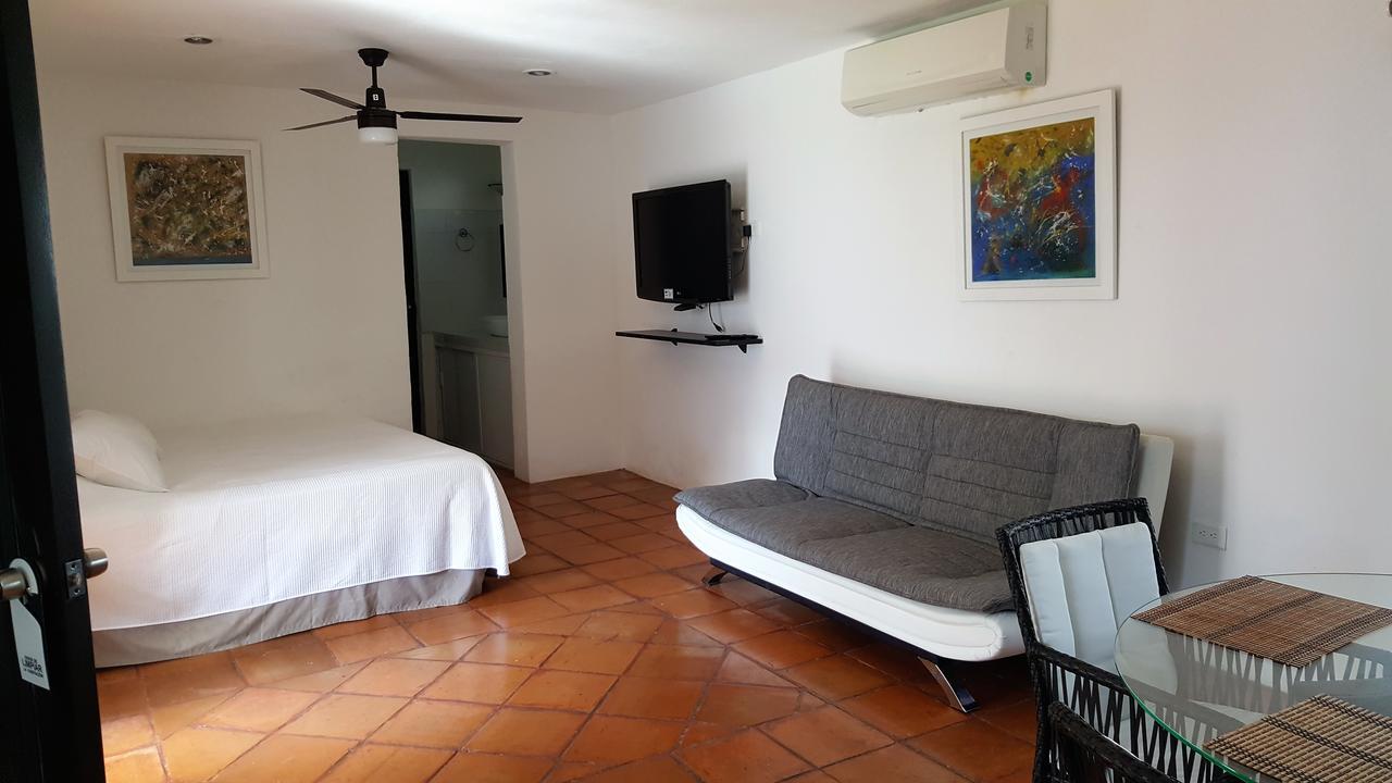 Suites Rosas Cancun Exterior photo